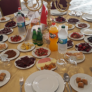 DÜĞÜN
