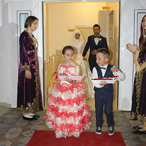DÜĞÜN